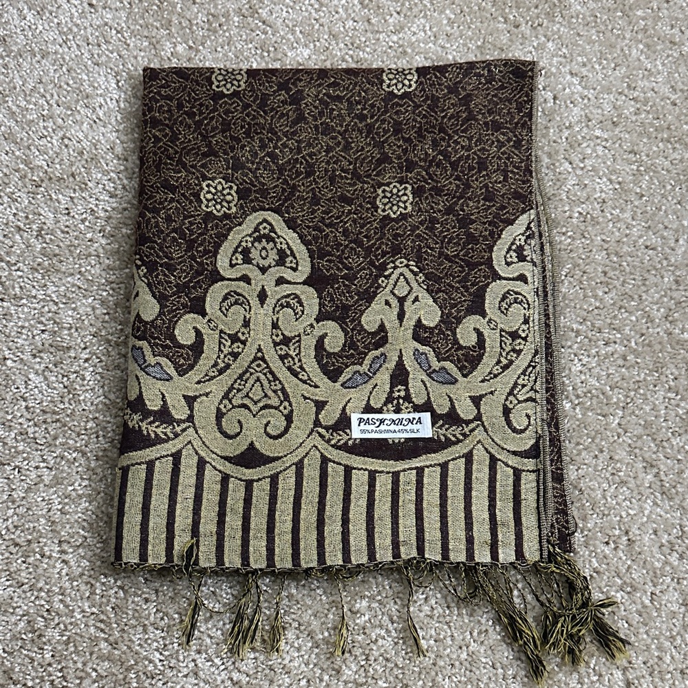 pashmina Brown and Gold Paisley Jacquard Throw